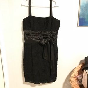 🌻2 for $15 Rose pattern dress with satin ribbon belt